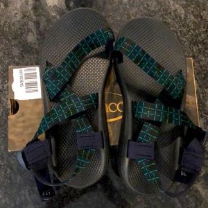 NEW Chaco Z Cloud sandals size 10 Ending Navy